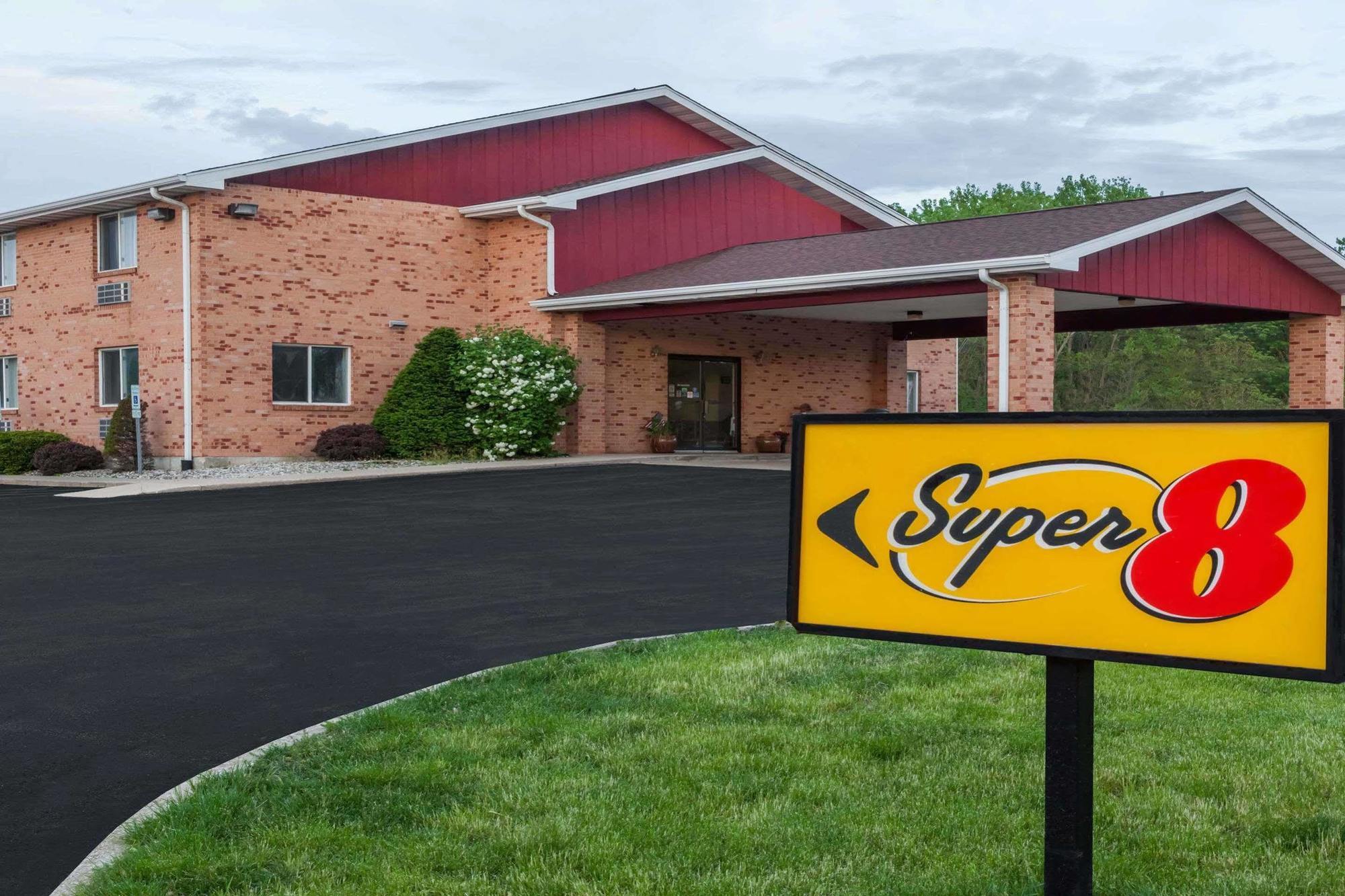 Hotel Super 8 By Wyndham Watseka Exterior foto